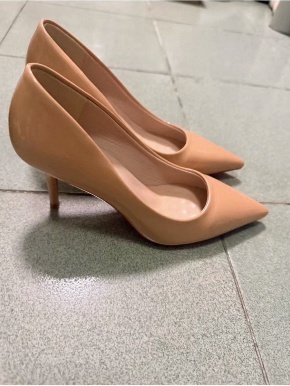 Women's Pointed Toe Nude Pumps - Sleek Kitten Heels